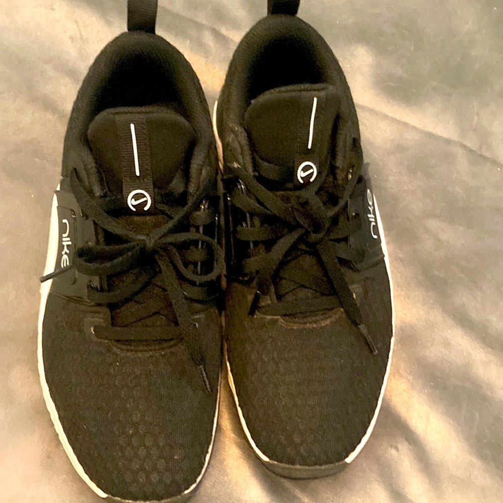 Nike woman running/ casual shoes